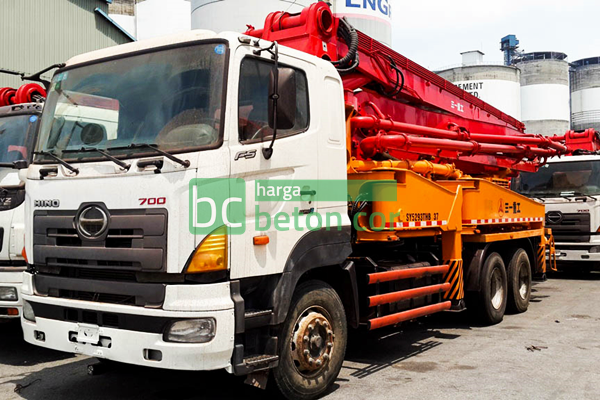 Menyewakan Concrete Pump di Benda Baru Pamulang Tangsel